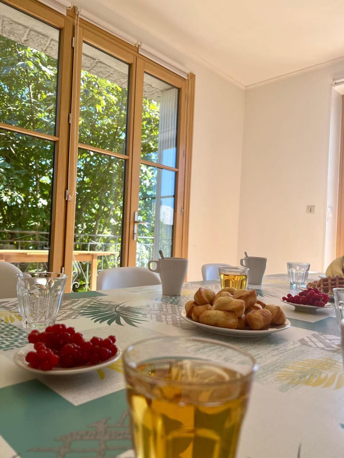 Villa La Baronnie - 11 Pers - Proche Brive -Jardin Ussac Buitenkant foto